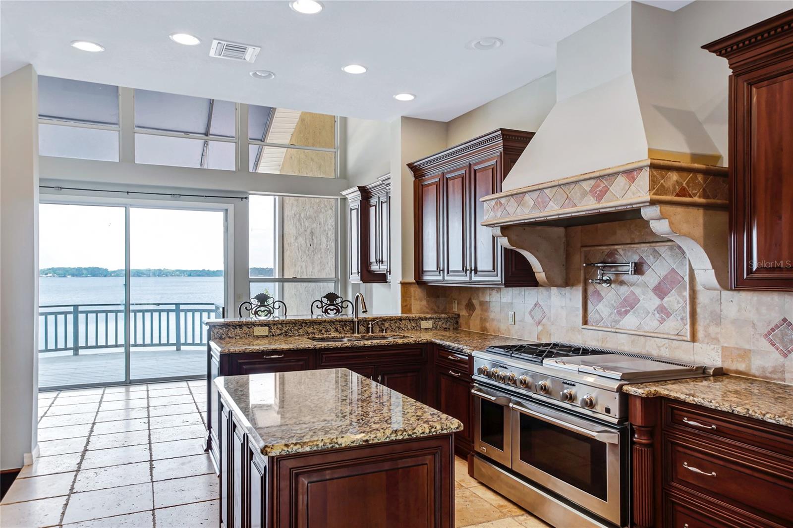 SOUTH BAY - Residential