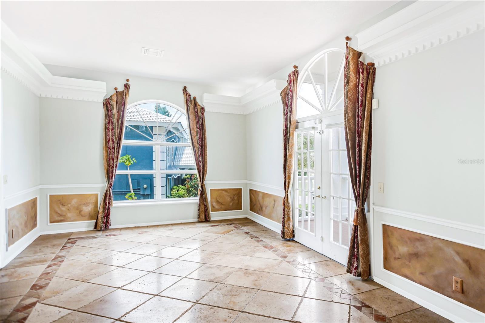 SOUTH BAY - Residential