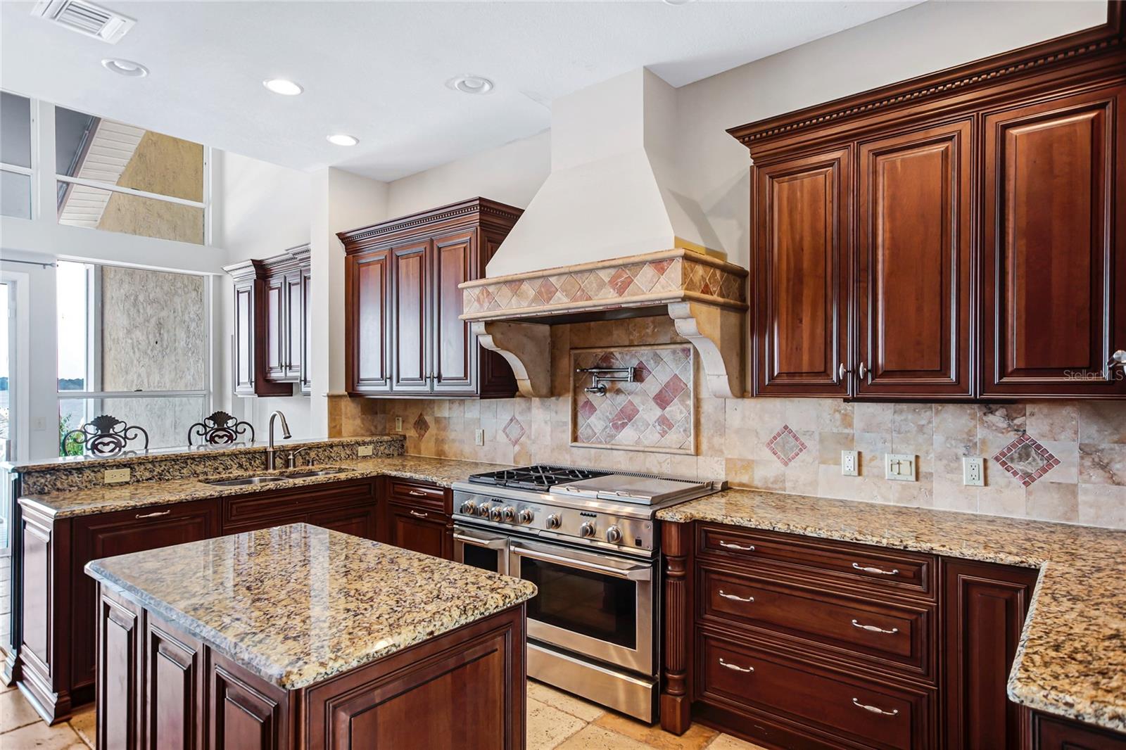 SOUTH BAY - Residential