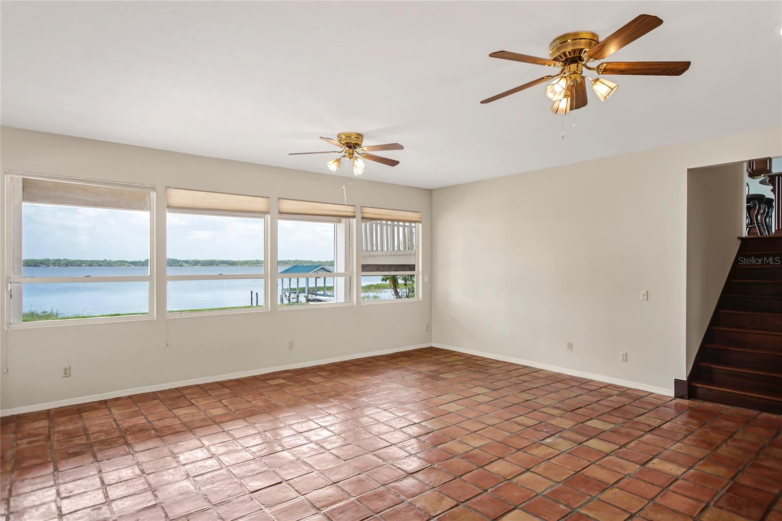 SOUTH BAY - Residential