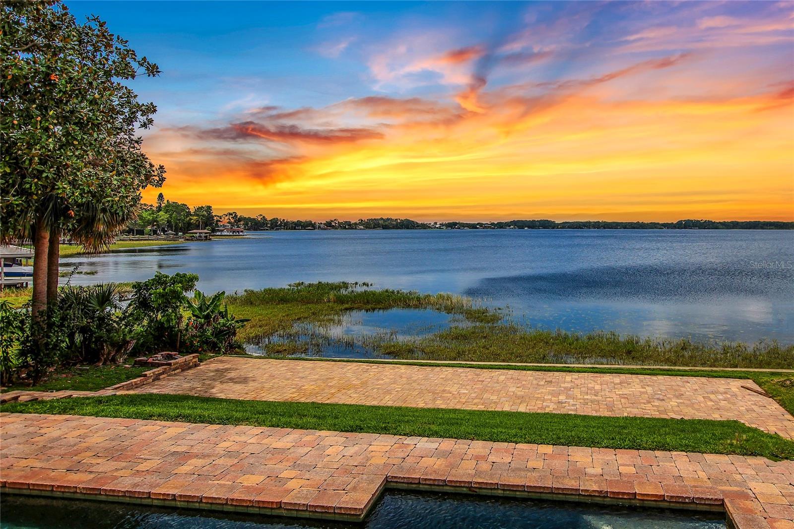 SOUTH BAY - Residential