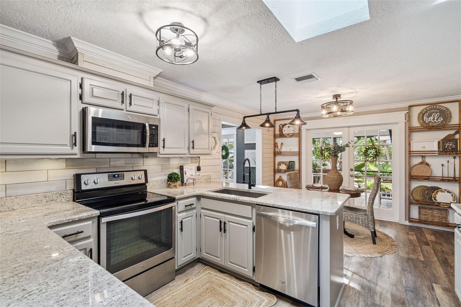 PICKETT DOWNS UNIT 3 - Residential