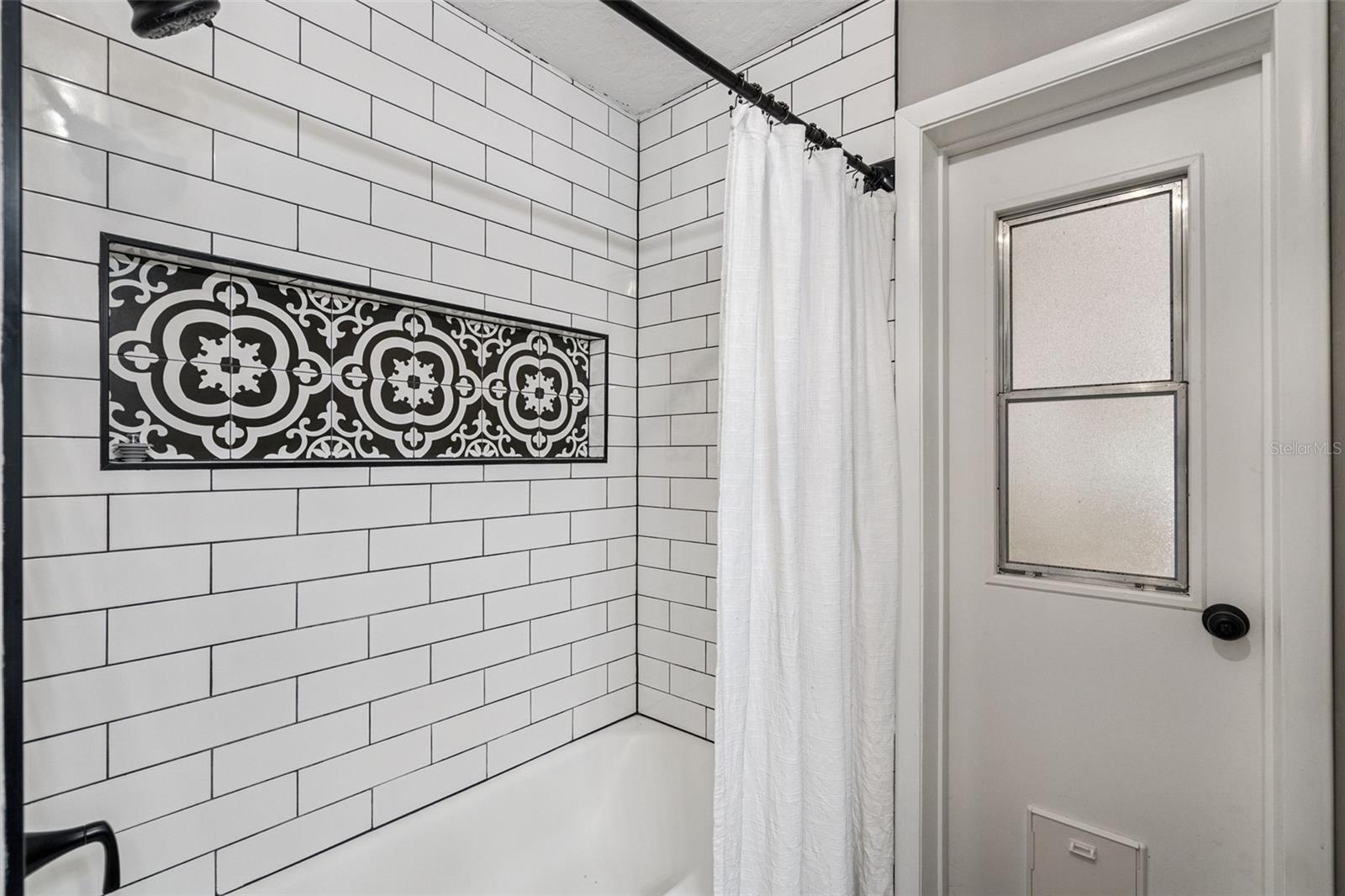 PICKETT DOWNS UNIT 3 - Residential