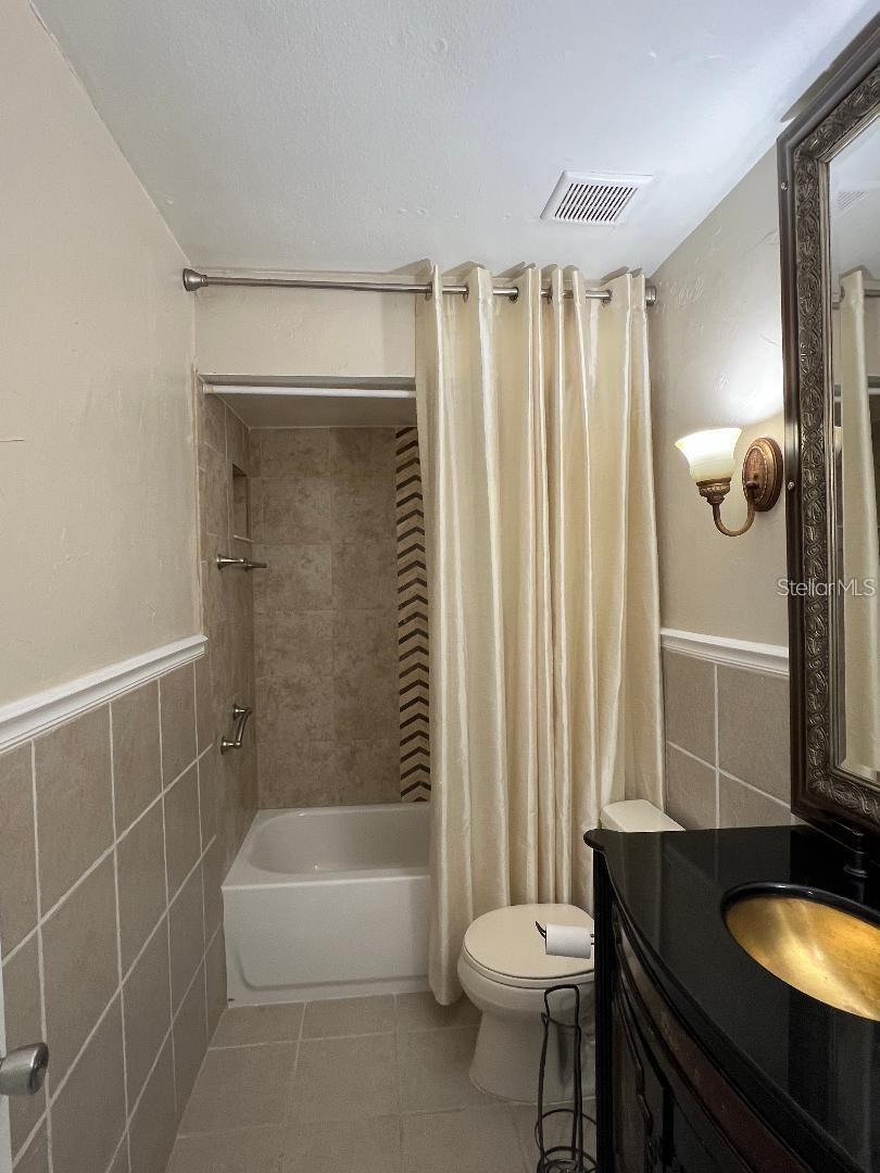 SPRINGWOOD VILLAGE - Residential Lease