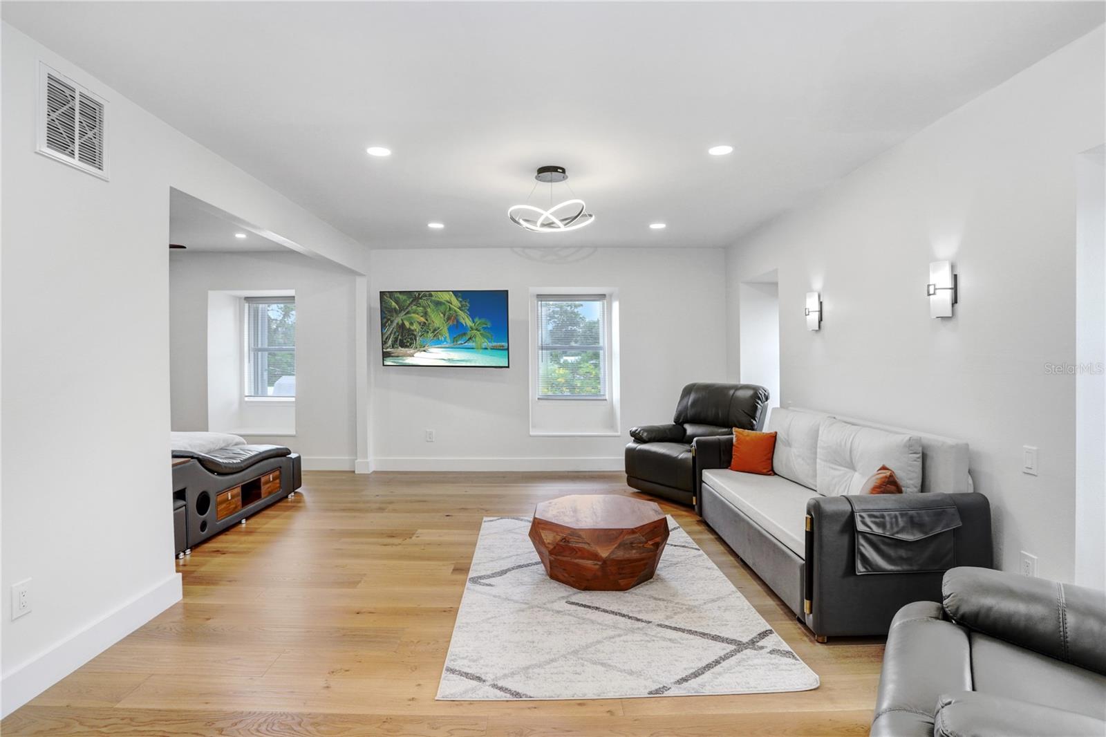 PASADENA ON THE GULF SEC C - Residential Lease