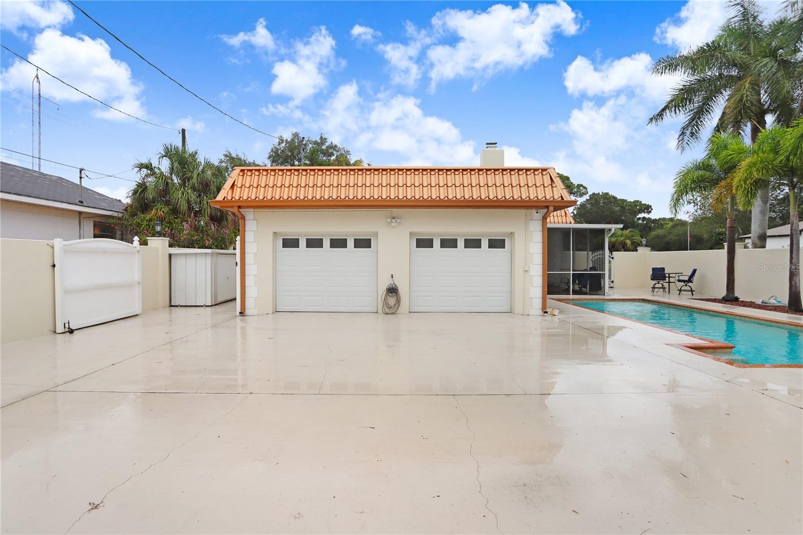 PASADENA ON THE GULF SEC C - Residential Lease