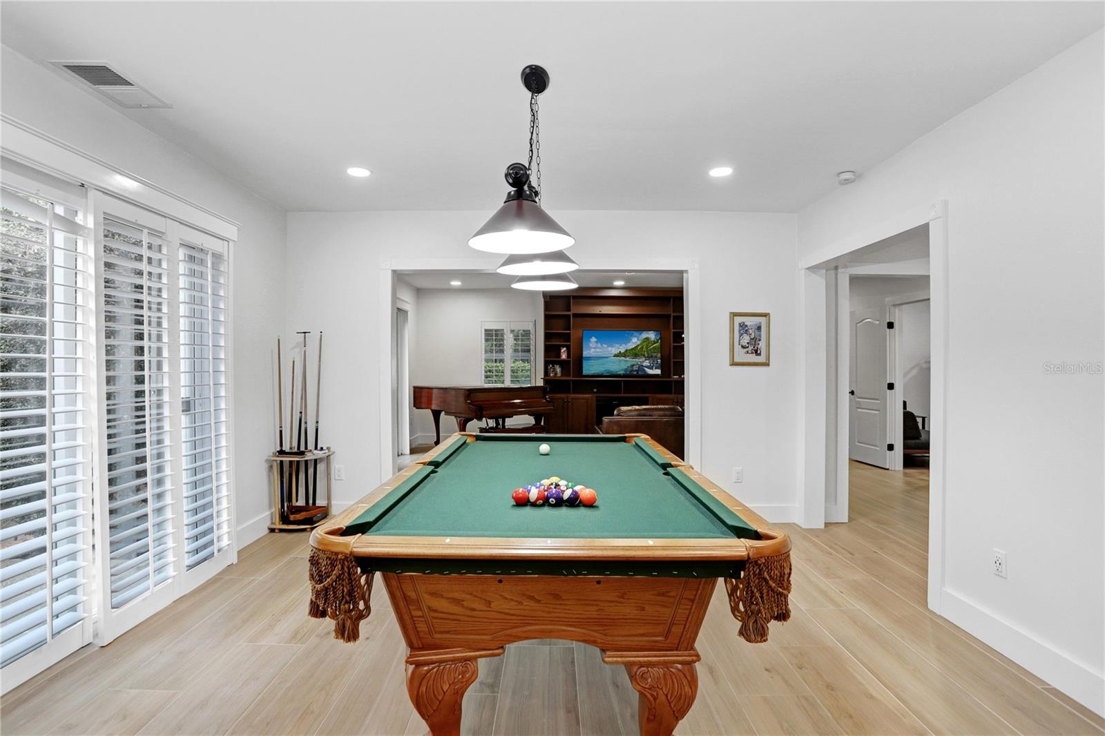 PASADENA ON THE GULF SEC C - Residential Lease