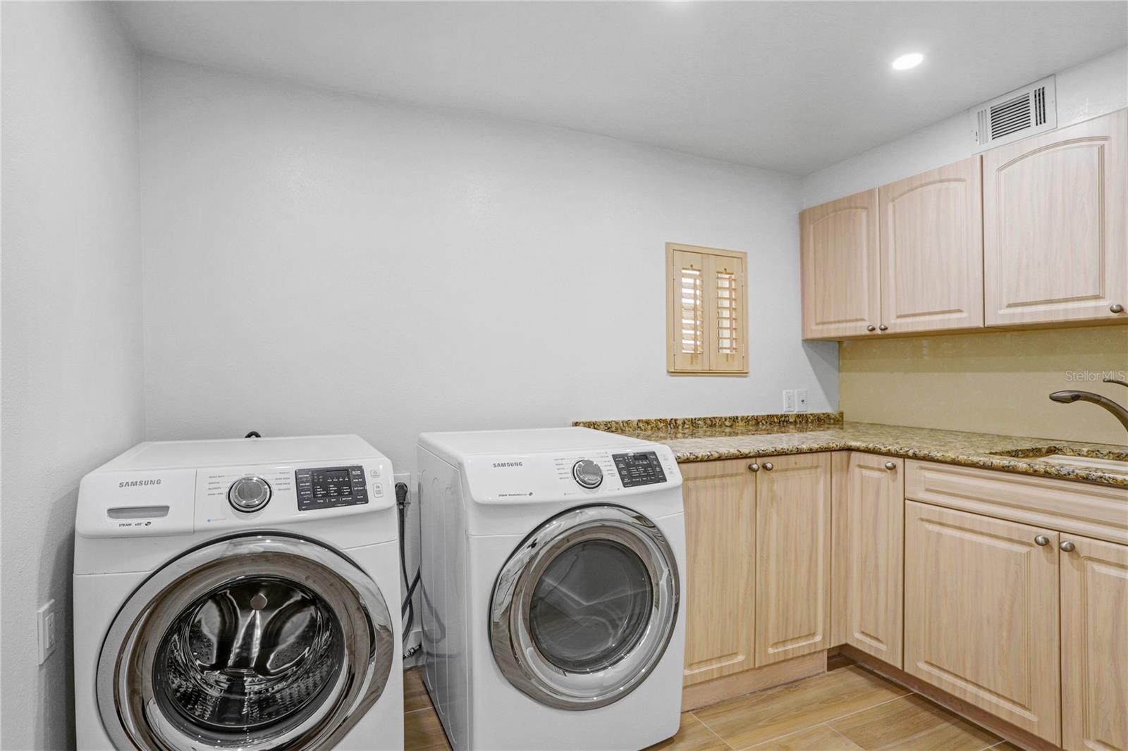 PASADENA ON THE GULF SEC C - Residential Lease