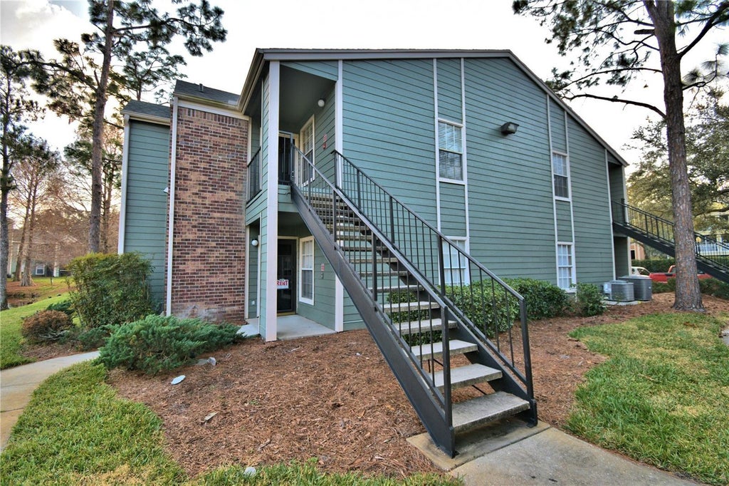Photo of 5028 Park Central Drive #2128, Orlando, FL 32839 (MLS # O6432551)