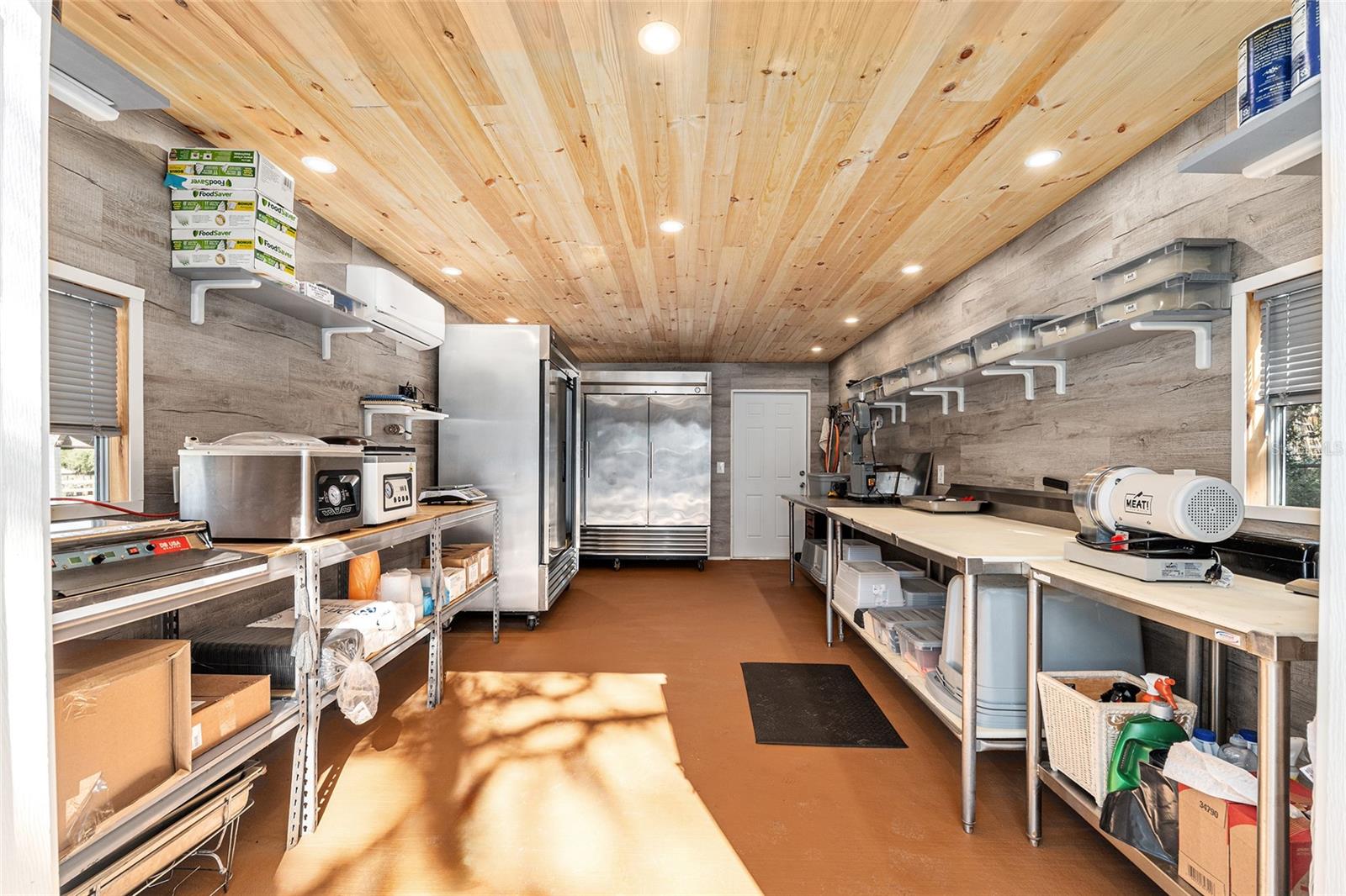 ROLLING MEADOWS - Residential