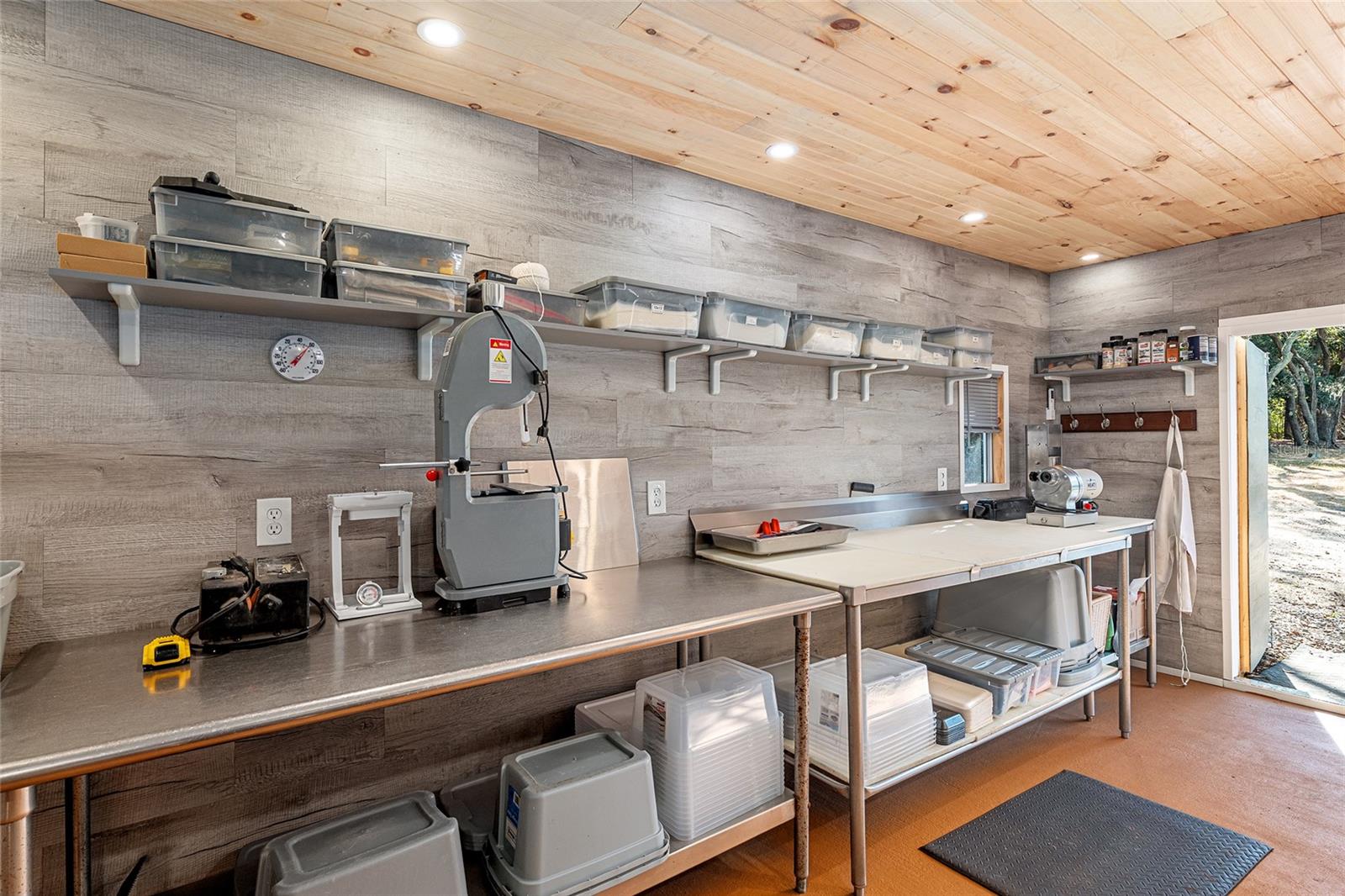 ROLLING MEADOWS - Residential