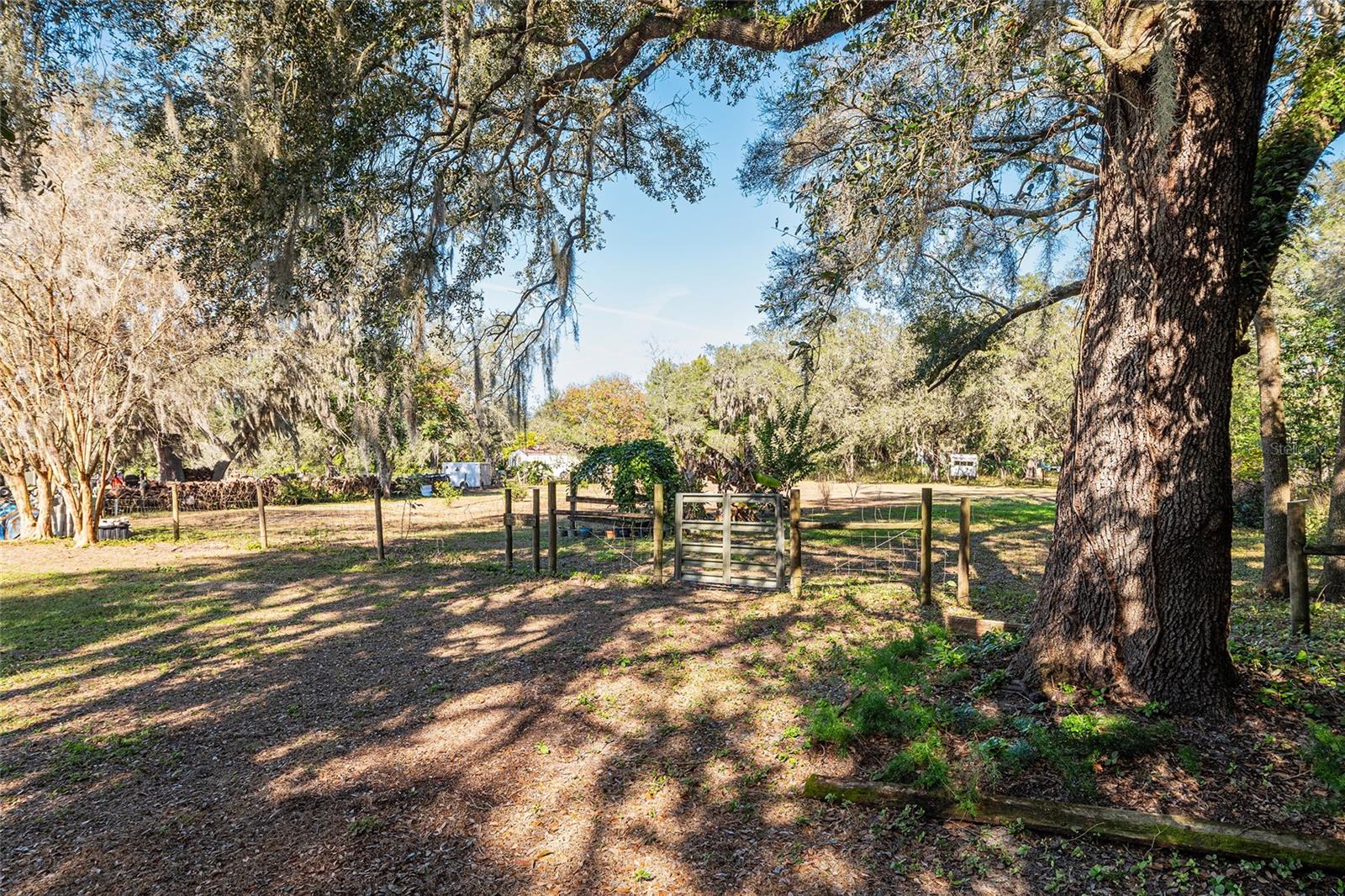 ROLLING MEADOWS - Residential