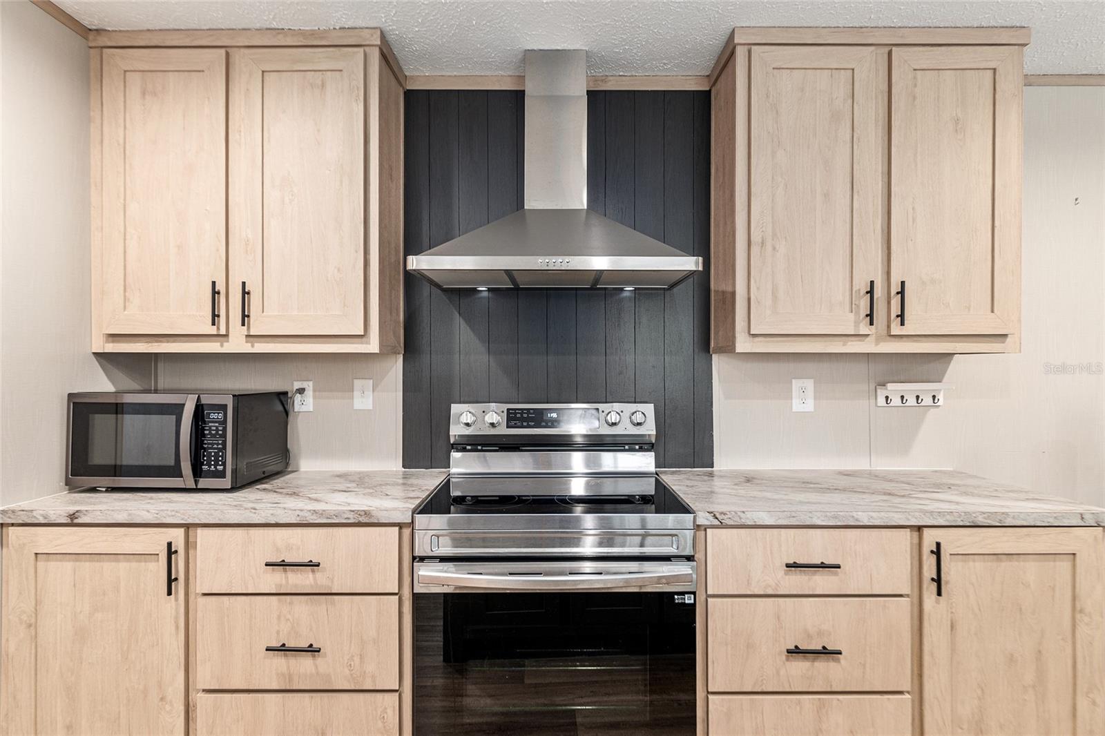 ROLLING MEADOWS - Residential