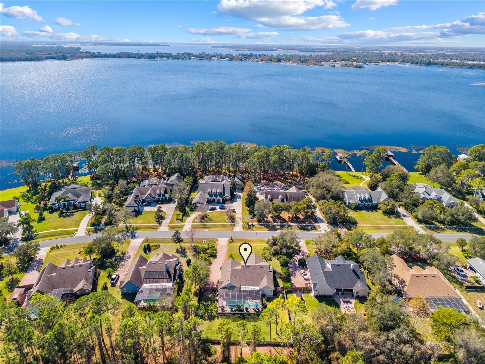 6433 SHORELINE DRIVE