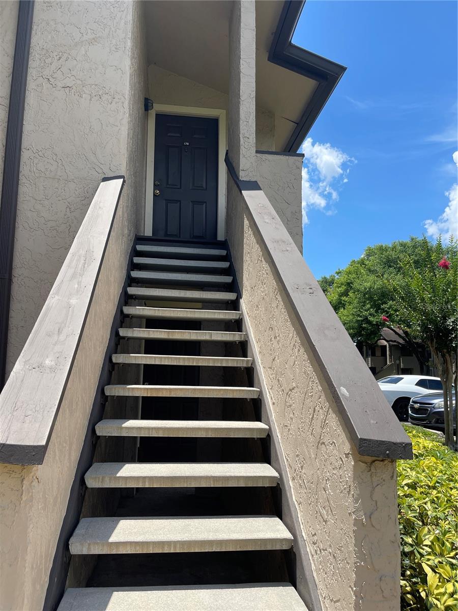 PARKVIEW VILLAGE - Residential Lease