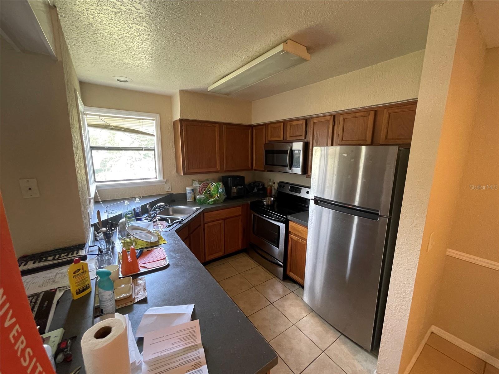 PARKVIEW VILLAGE - Residential Lease