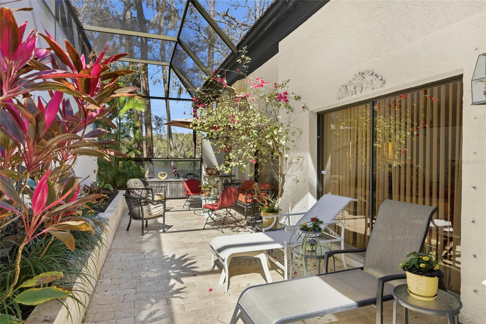 LONGWOOD VILLAS UNIT 3 - Residential