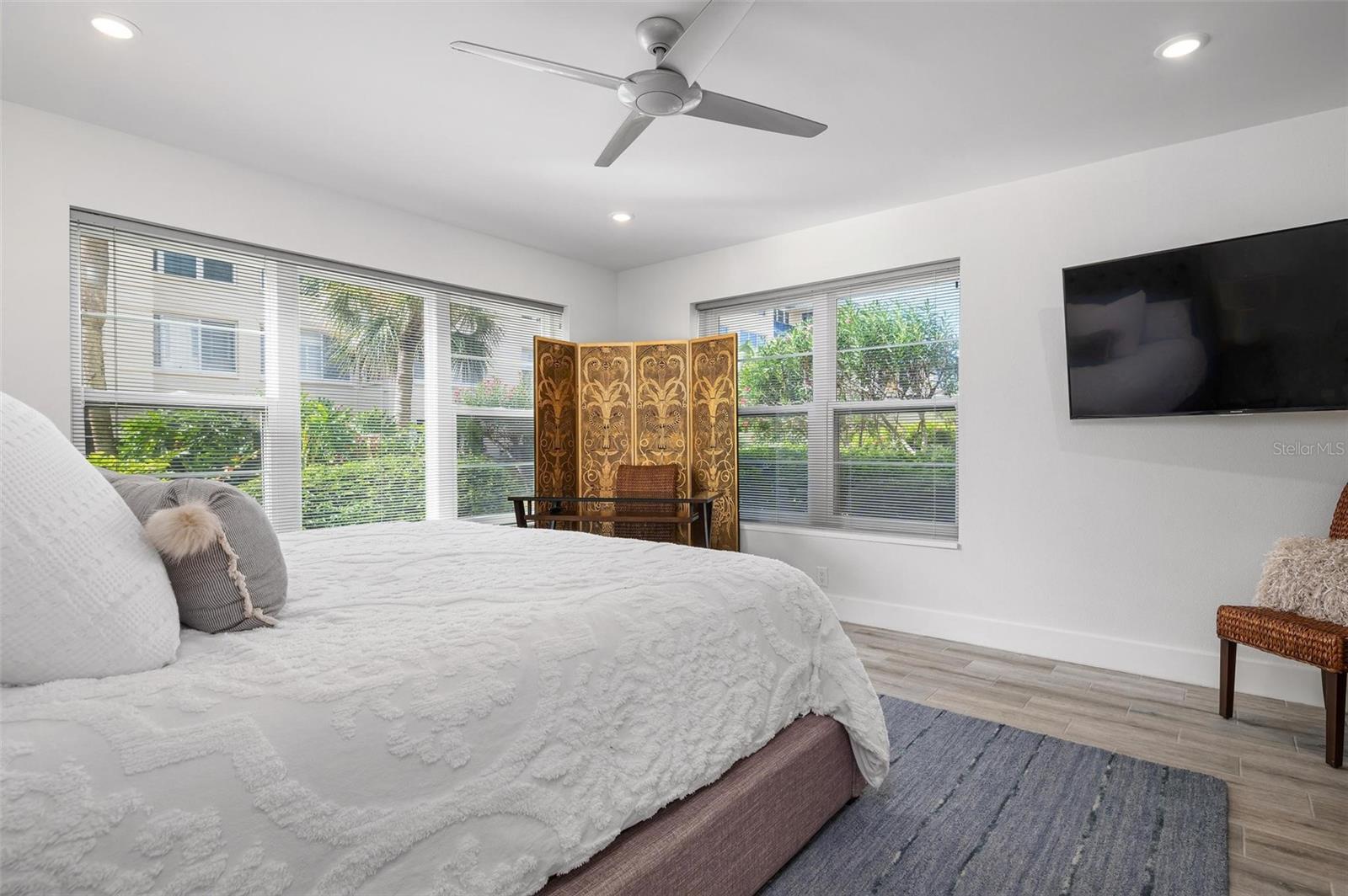 BEACH HARBOR CLUB - Residential Lease