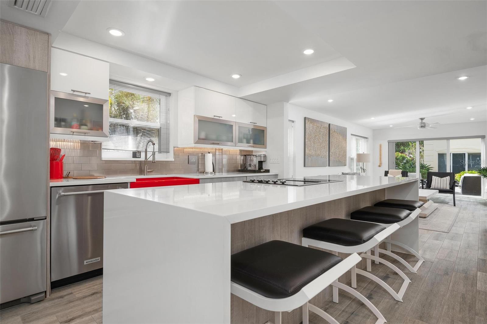 BEACH HARBOR CLUB - Residential Lease