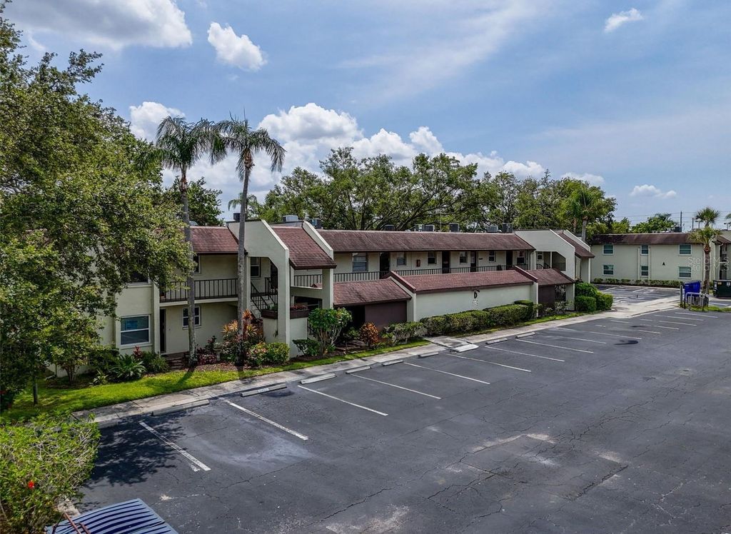 Photo of 1100 E Bay Drive #43, Largo, FL 33770 (MLS # O6331673)