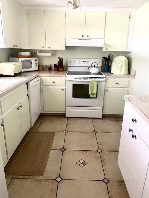 WILLOWBROOK CONDO - Residential