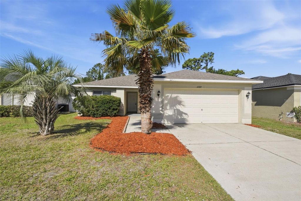 Photo of 11727 Brenford Crest Drive, Riverview, FL 33579 (MLS # O6406129)