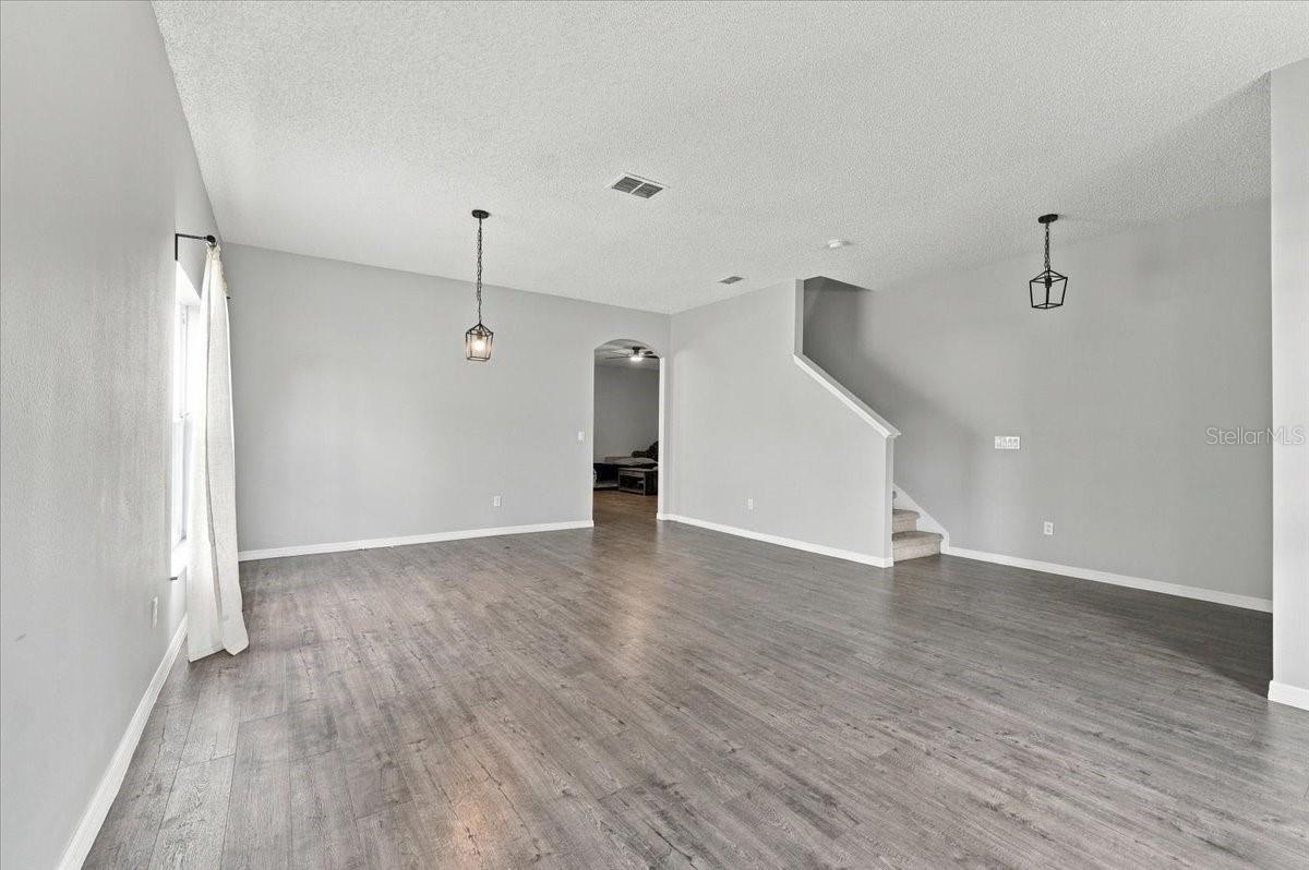 10003 AUTUMN CREEK LANE