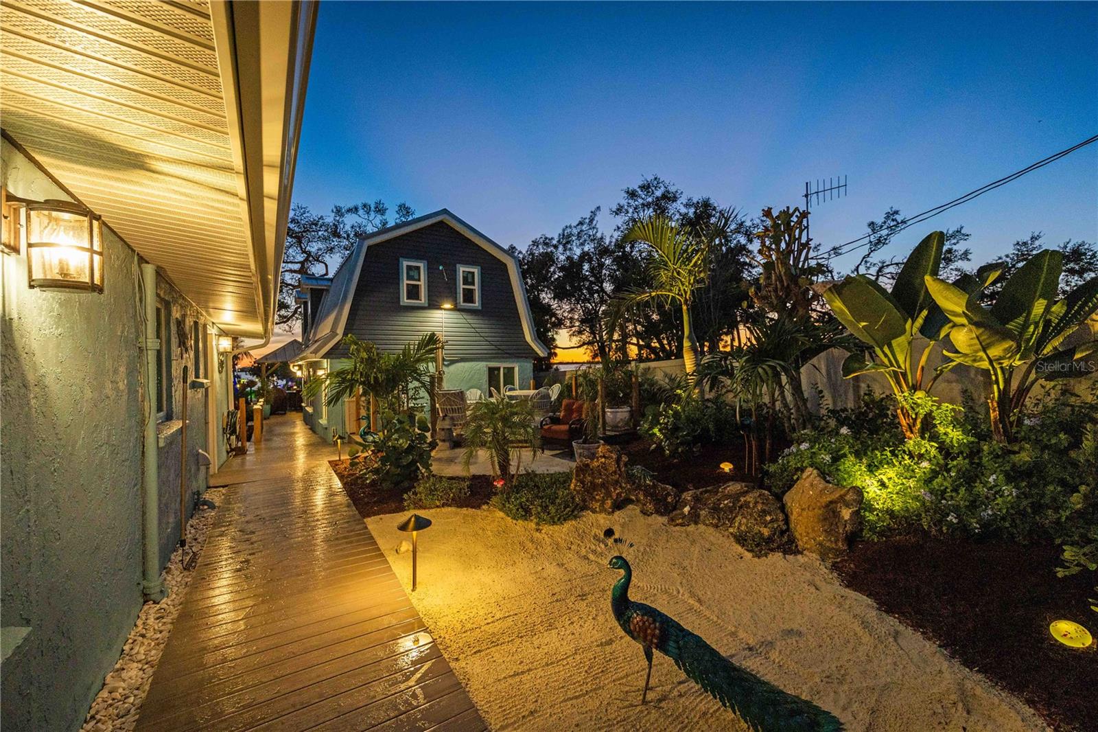 SUNSET BAY - Residential Lease
