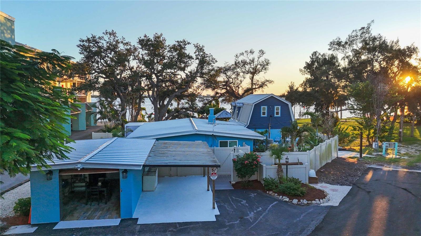 SUNSET BAY - Residential Lease
