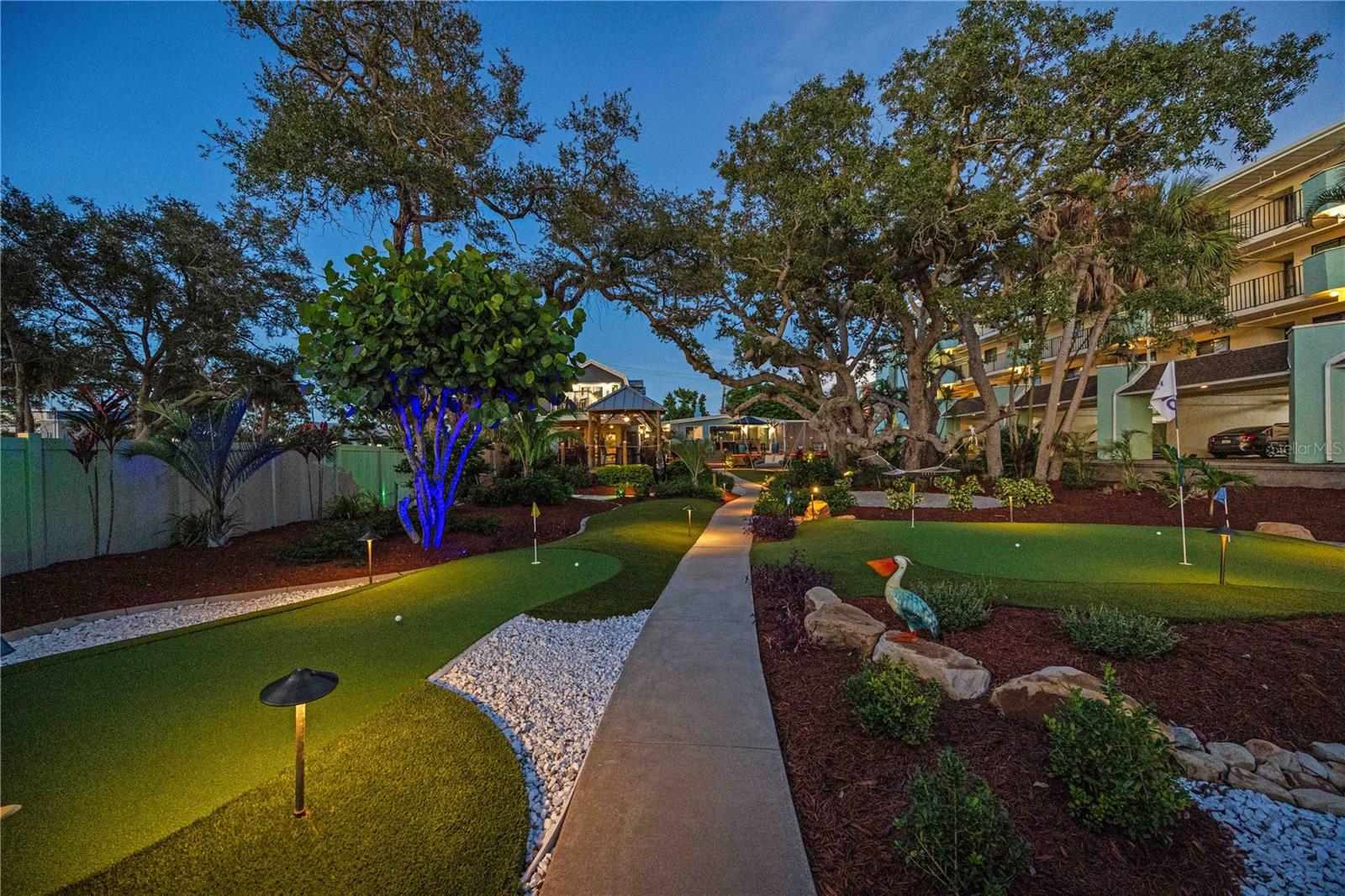 SUNSET BAY - Residential Lease