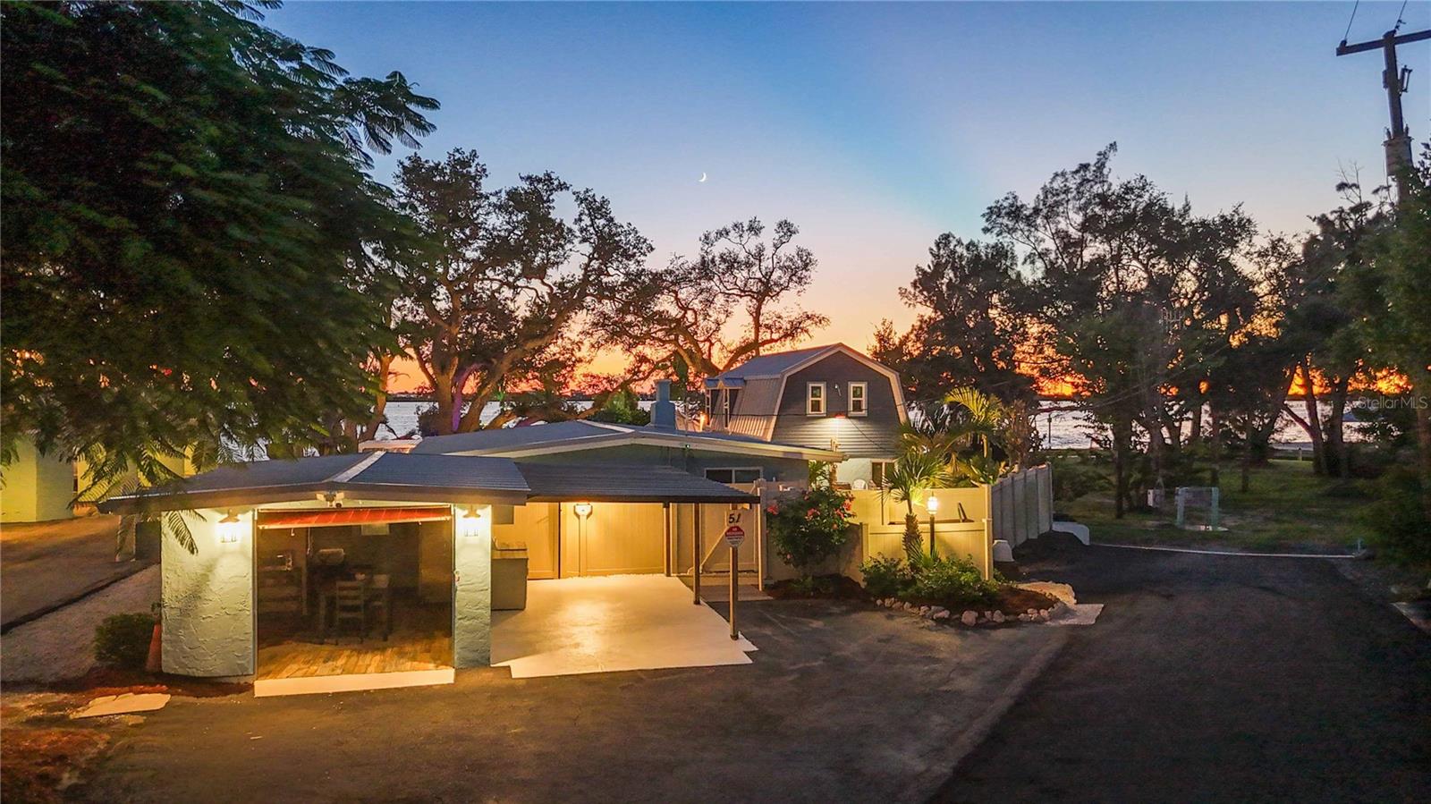 SUNSET BAY - Residential Lease