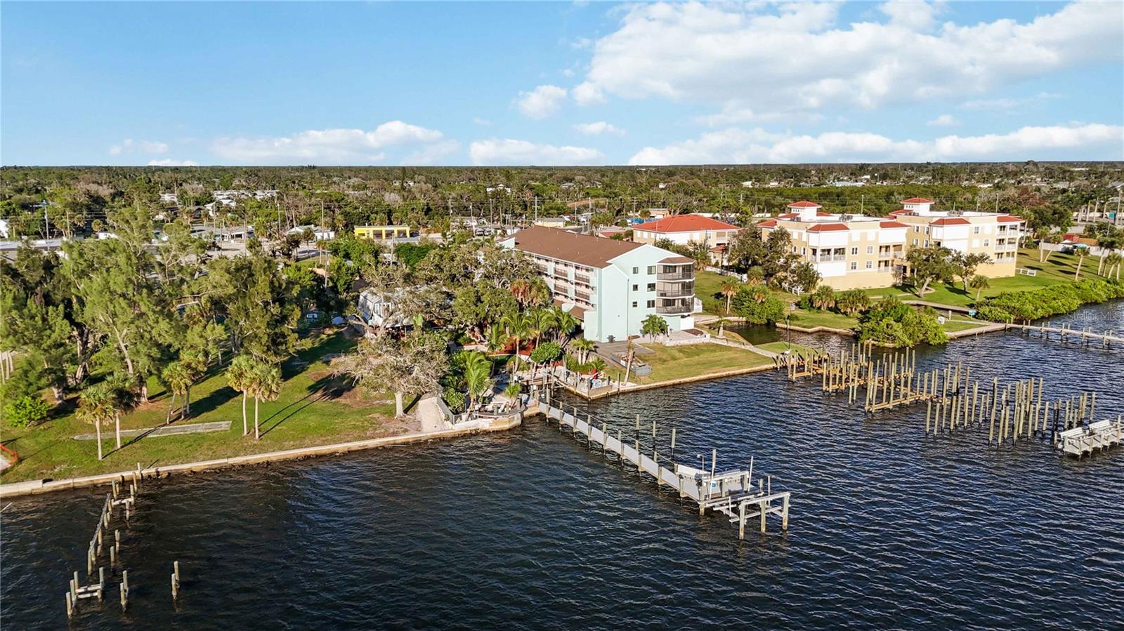 SUNSET BAY - Residential Lease