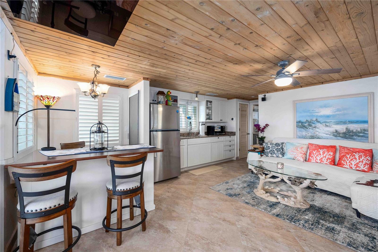 SUNSET BAY - Residential Lease