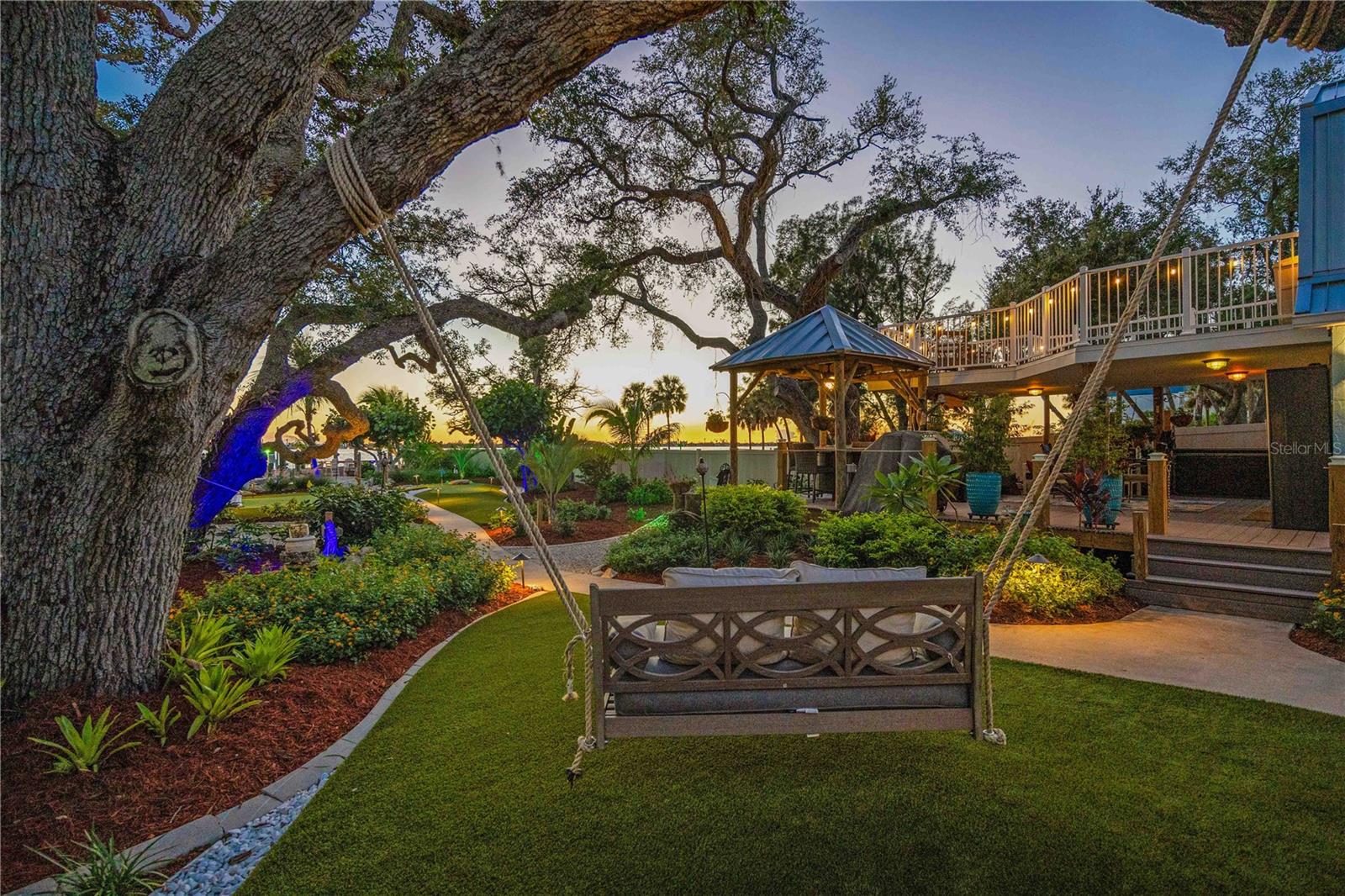 SUNSET BAY - Residential Lease
