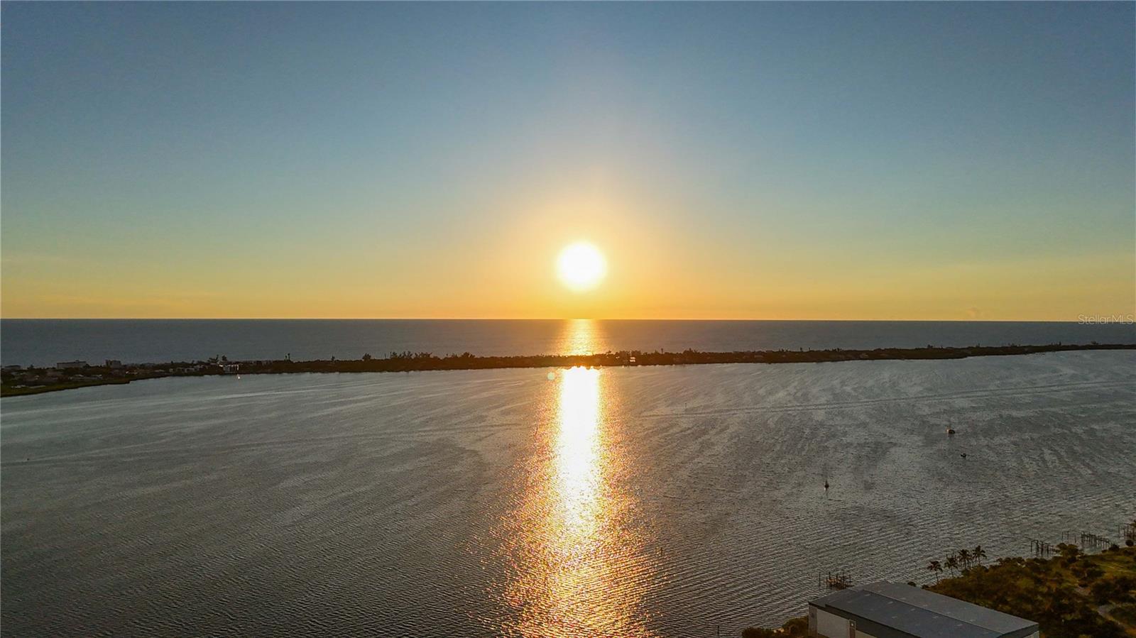 SUNSET BAY - Residential Lease