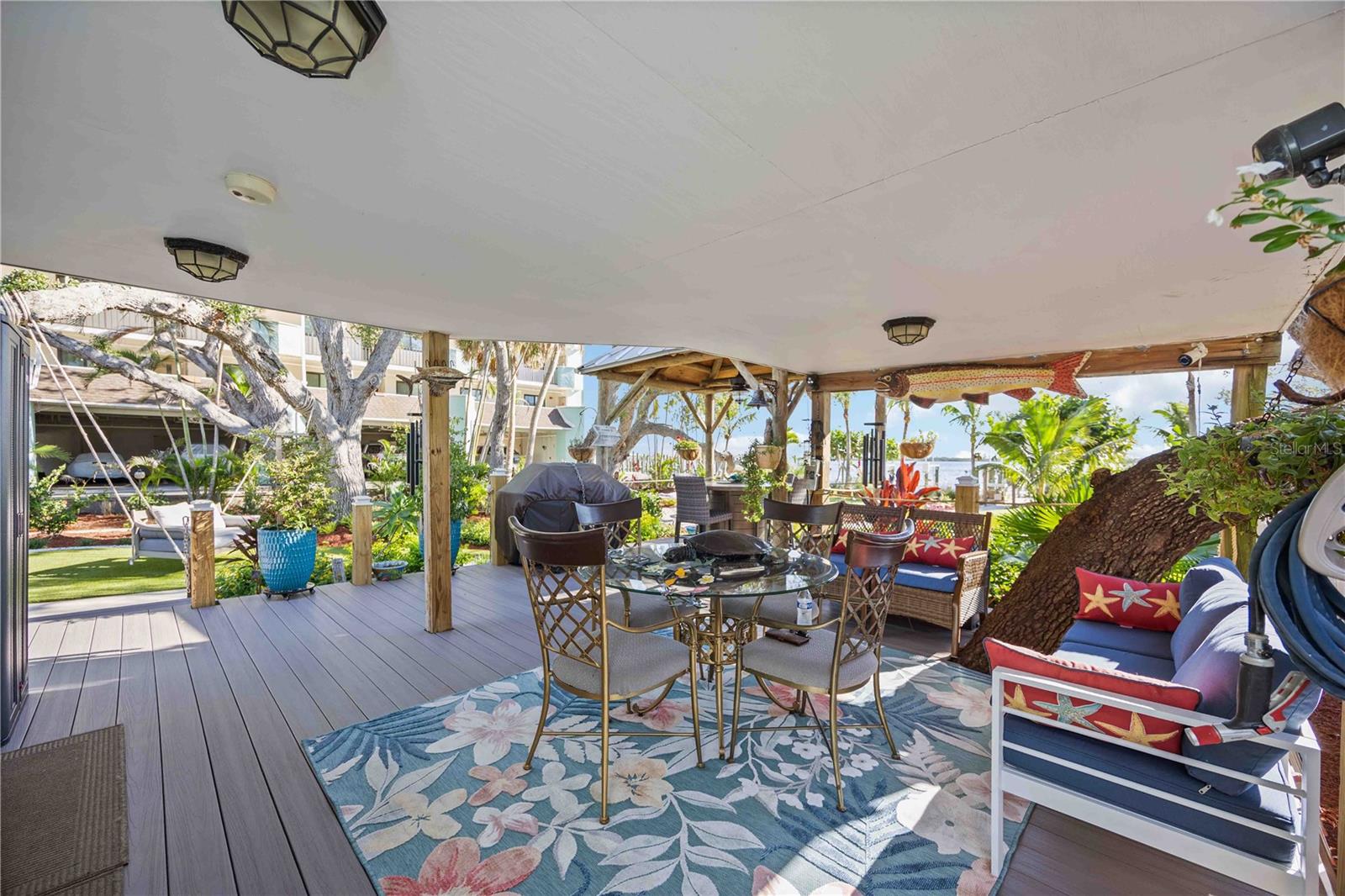 SUNSET BAY - Residential Lease