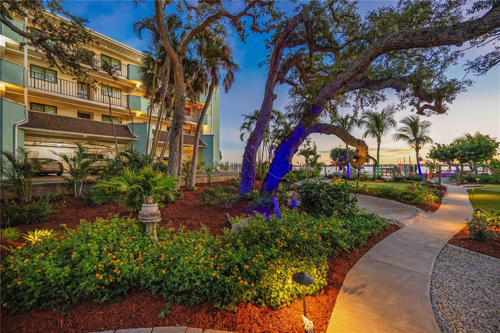 SUNSET BAY - Residential Lease