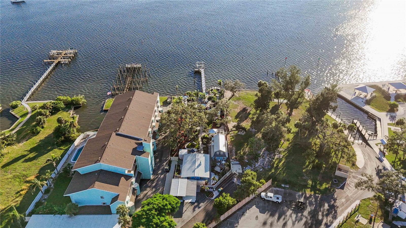 SUNSET BAY - Residential Lease