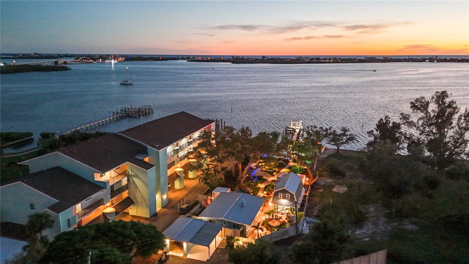 SUNSET BAY - Residential Lease