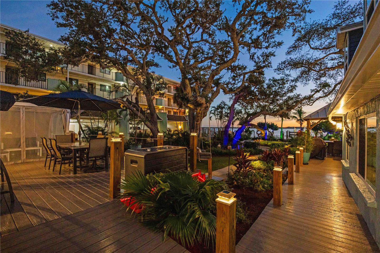 SUNSET BAY - Residential Lease