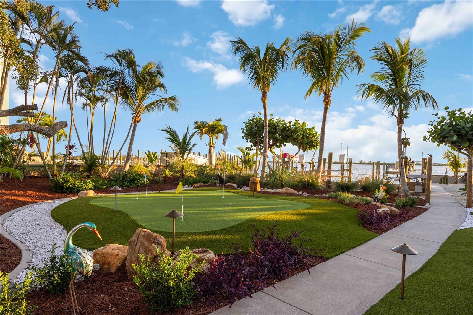 SUNSET BAY - Residential Lease
