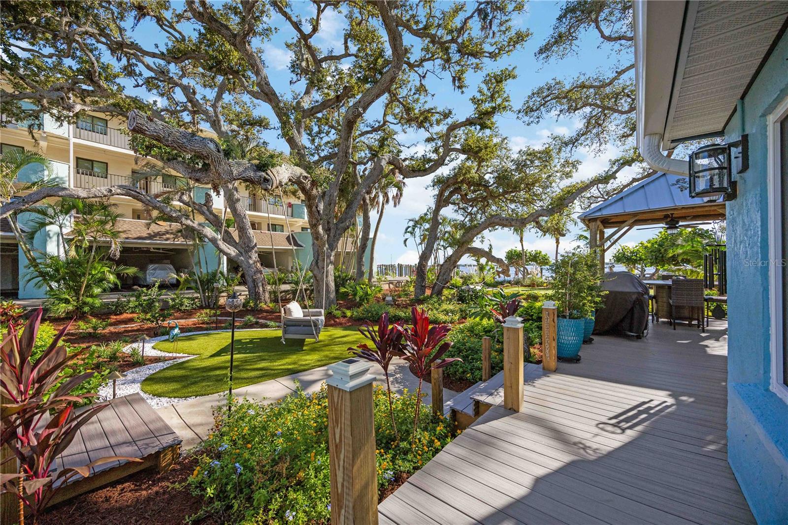 SUNSET BAY - Residential Lease