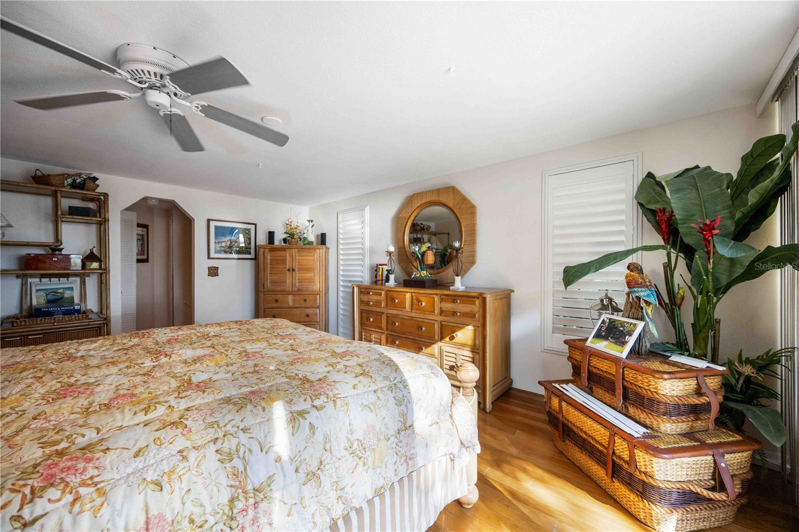 SUNSET BAY - Residential Lease