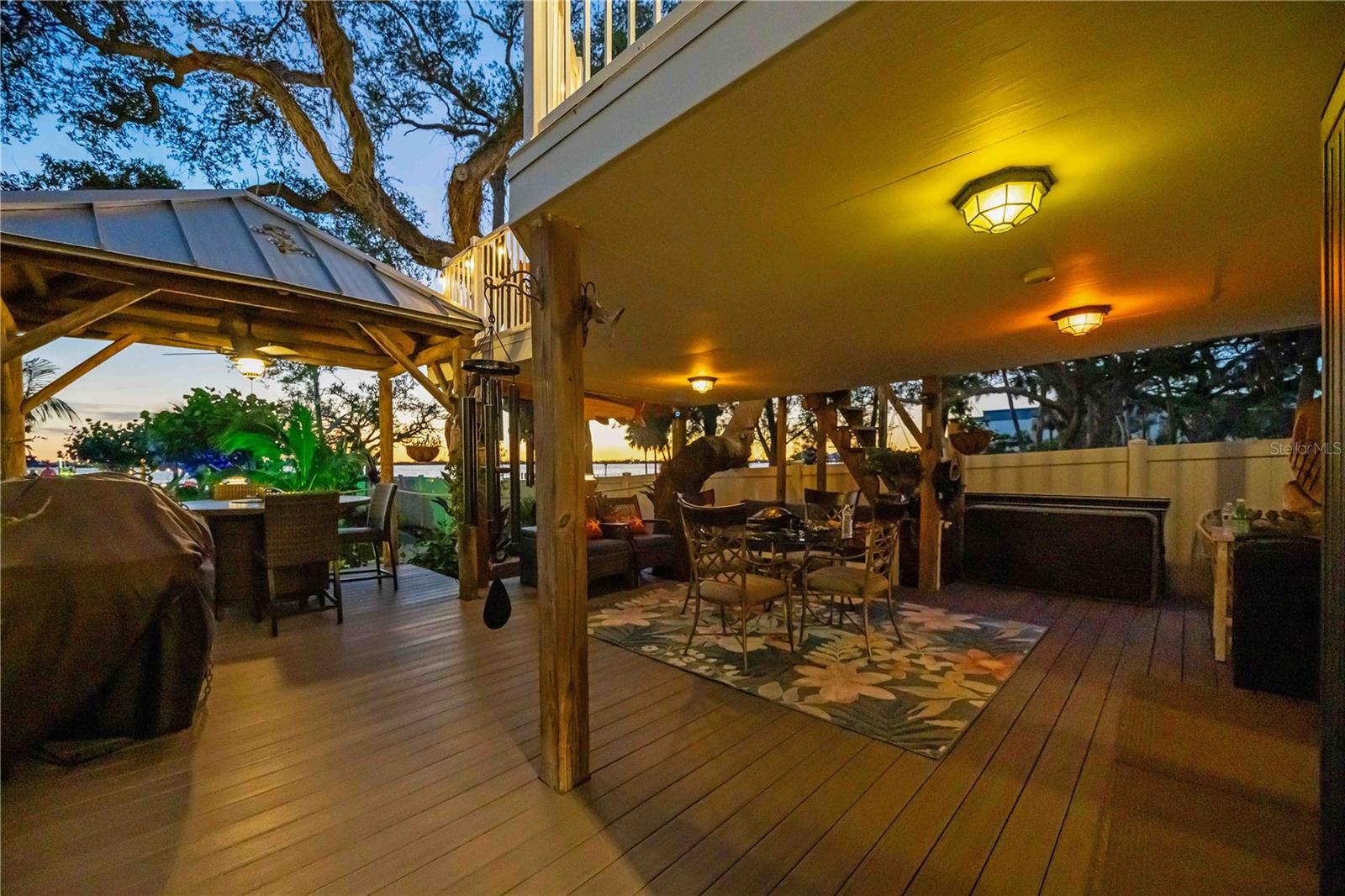 SUNSET BAY - Residential Lease