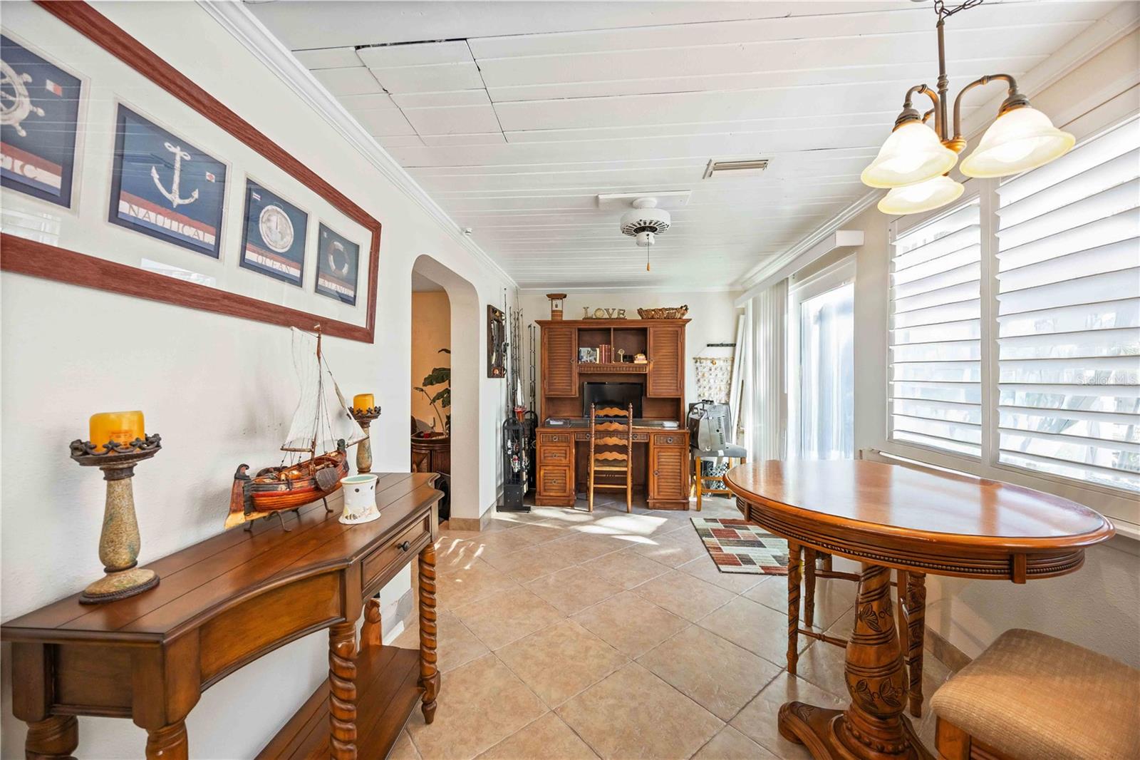 SUNSET BAY - Residential Lease