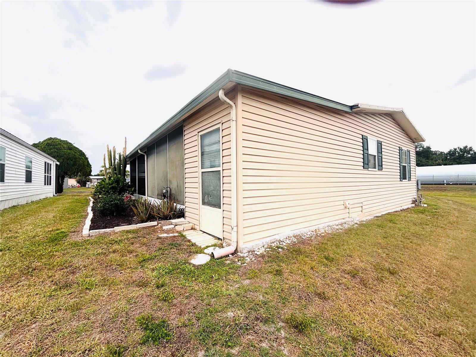 34445 COUNTRYSIDE DRIVE