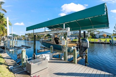 A home in PORT CHARLOTTE