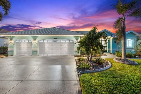 A home in PORT CHARLOTTE