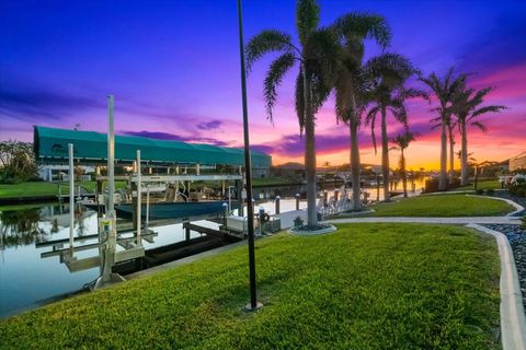 A home in PORT CHARLOTTE