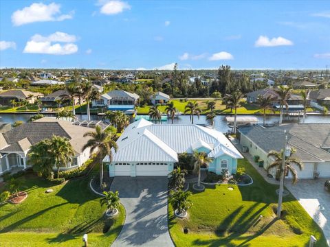 A home in PORT CHARLOTTE